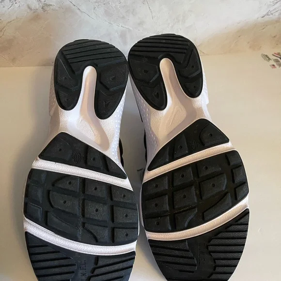 Nike Air Huarches with Jordan reflective laces sz 13 - Picture 5 of 6